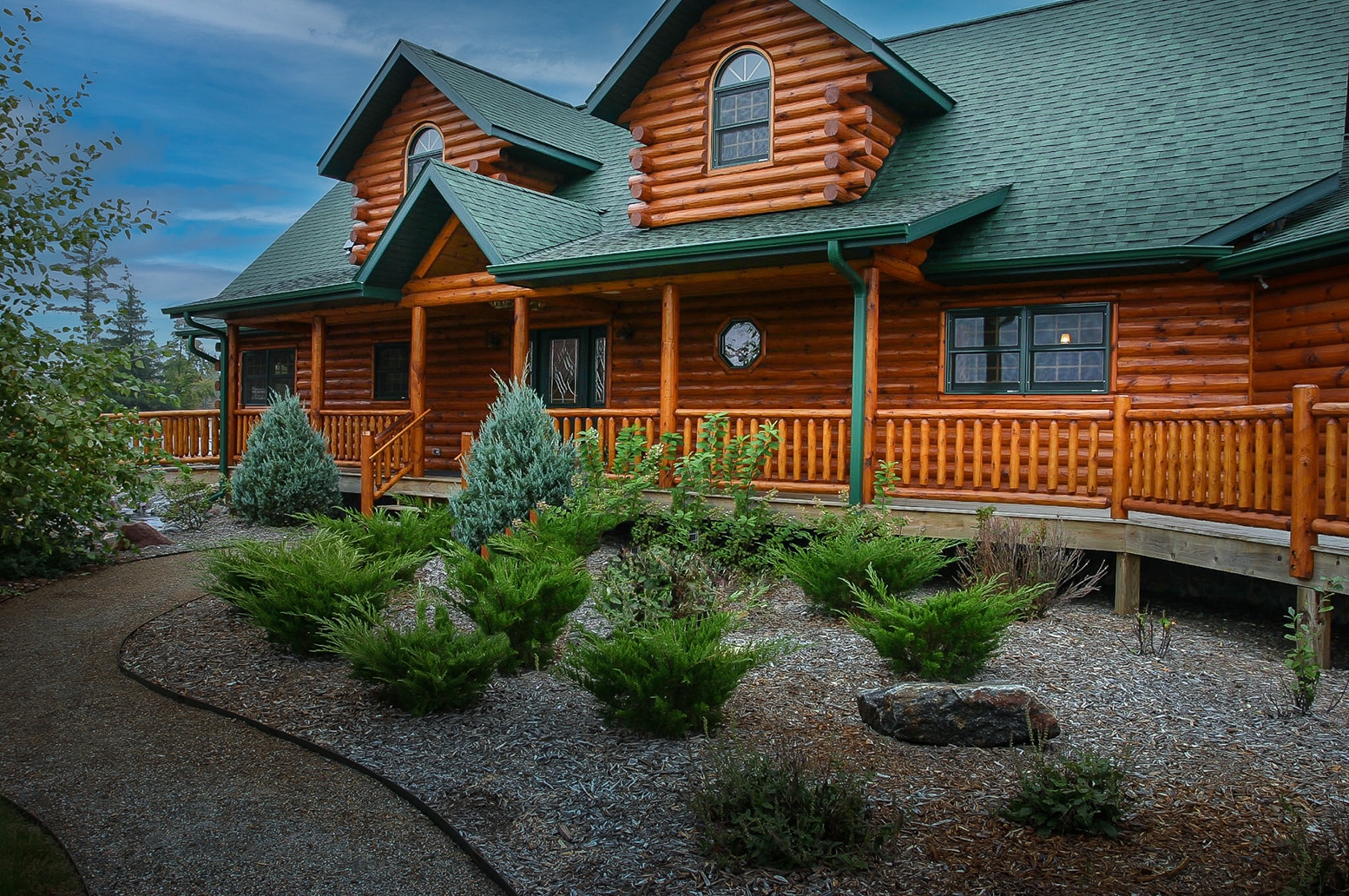 Log-cabin-roof-what-homebuyers-in-Denver-want-to-know-about-roofs